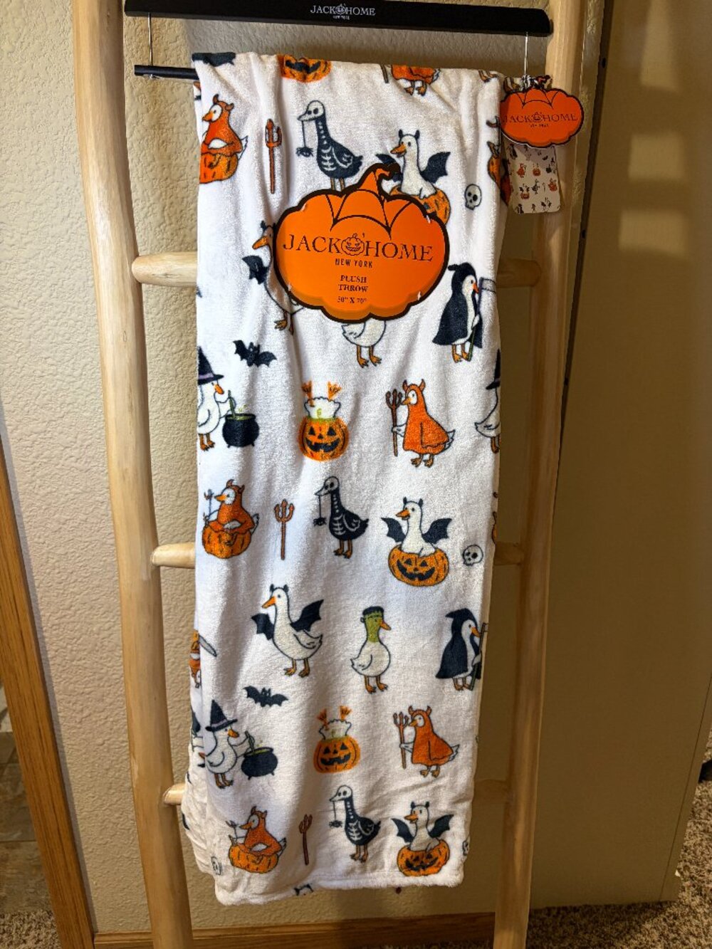Jack O Home Halloween Silly Goose Plush Throw Blanket 50x70 Spooky NWT
